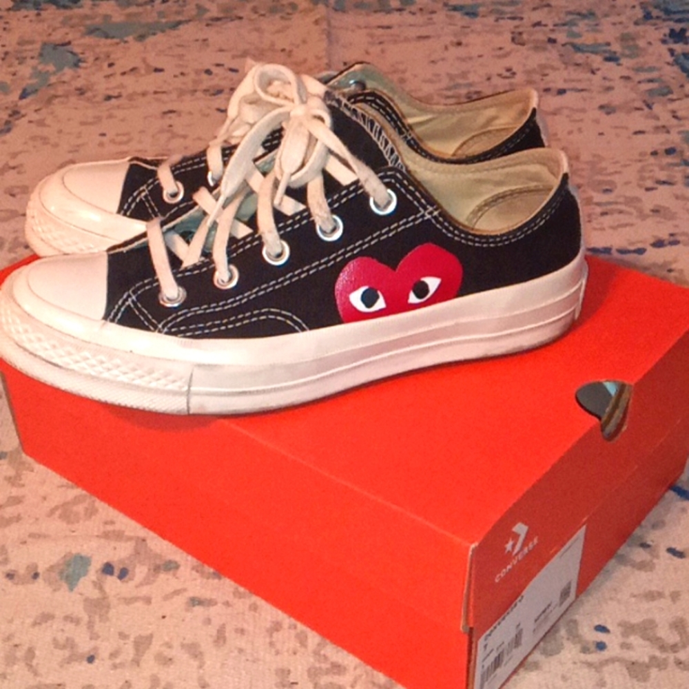 converse sneakers - Picture 2 of 6